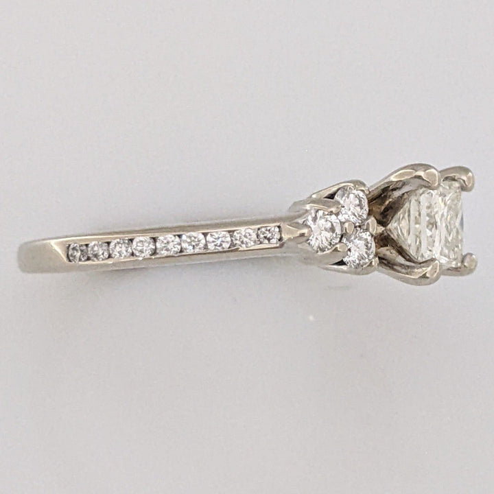 14K WHITE .72 CARAT TOTAL WEIGHT SI2-I1 H DIAMOND PRINCESS CUT (1) ROUND ESTATE RING 3.2 GRAMS