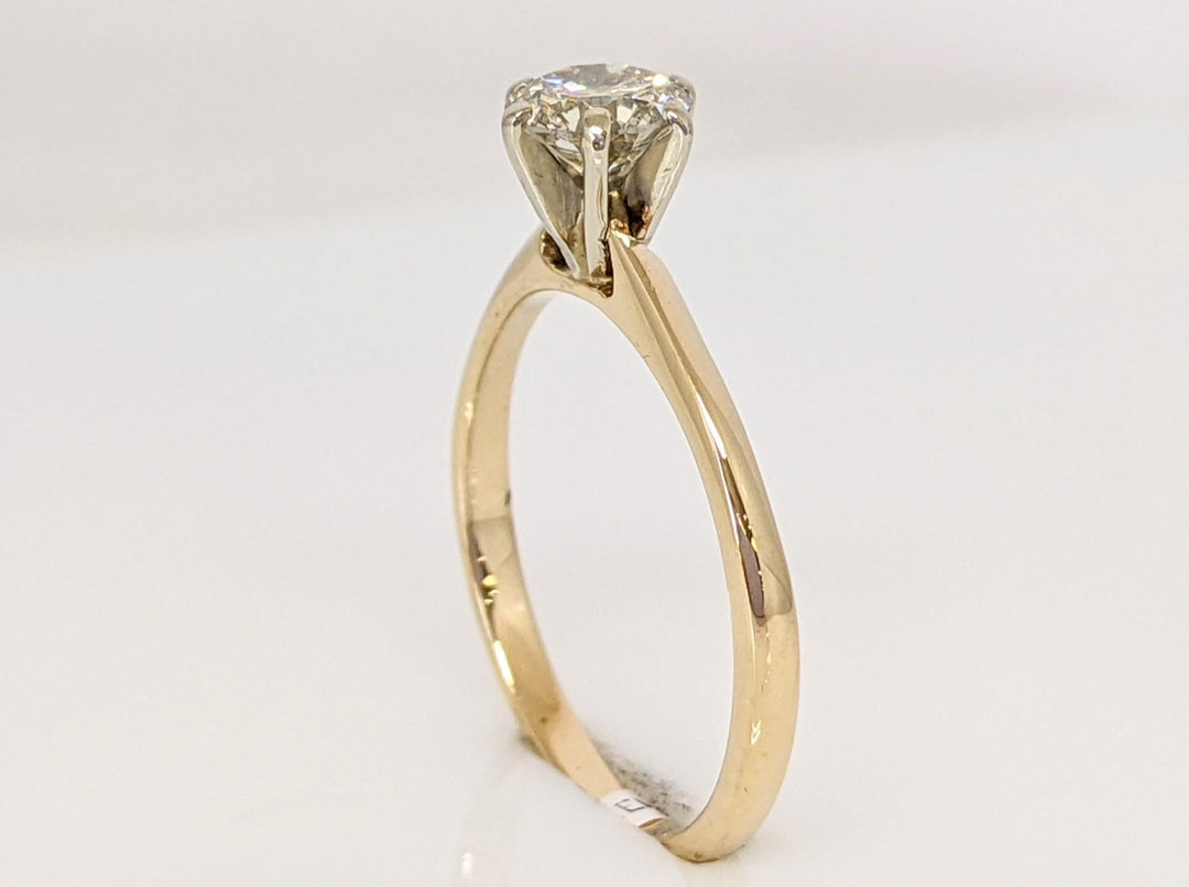 14K .62 CARAT TOTAL I1 K DIAMOND ROUND SOLITAIRE ESTATE RING 2.2 GRAMS