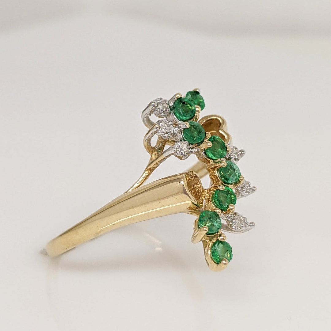 14K EMERALD ROUND (8) 2.3MM WITH (6) MELEE ESTATE RING 3.0 GRAMS