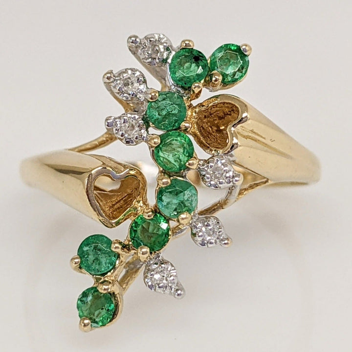 14K EMERALD ROUND (8) 2.3MM WITH (6) MELEE ESTATE RING 3.0 GRAMS