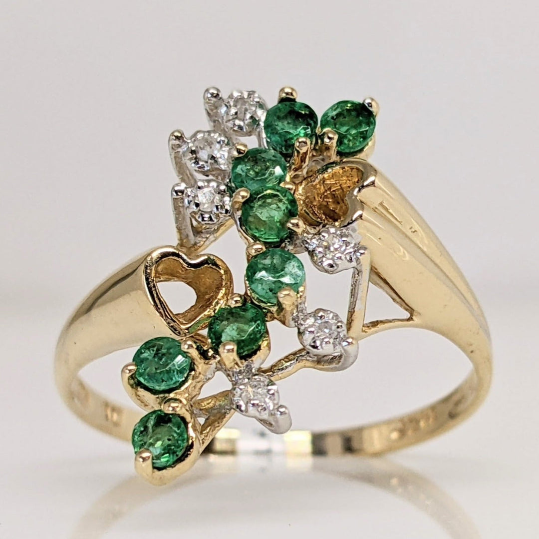 14K EMERALD ROUND (8) 2.3MM WITH (6) MELEE ESTATE RING 3.0 GRAMS