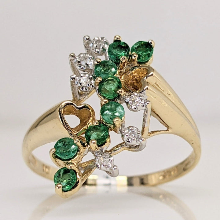 14K EMERALD ROUND (8) 2.3MM WITH (6) MELEE ESTATE RING 3.0 GRAMS