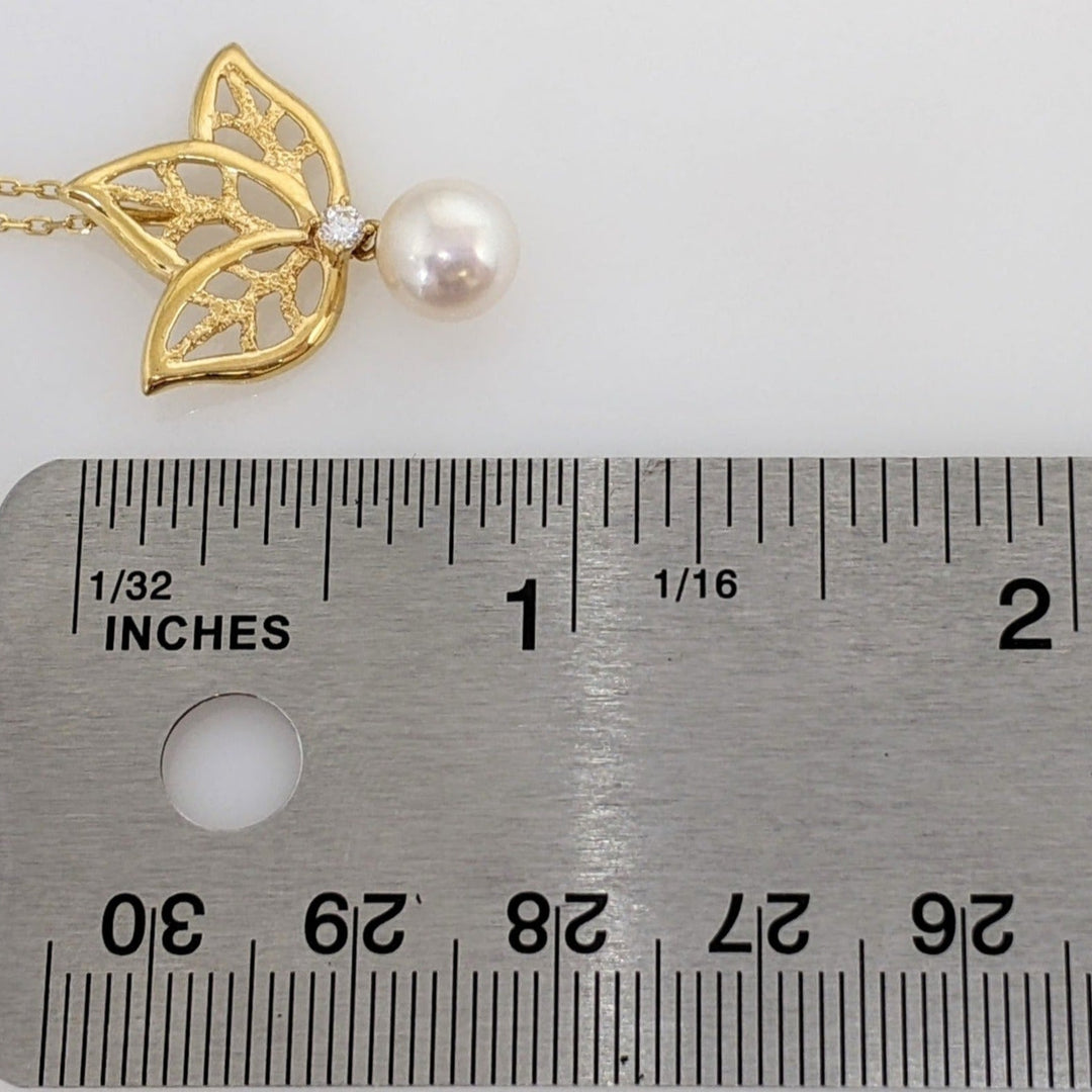 14K PEARL ROUND 7MM WITH MELEE (3) LEAF ESTATE PENDANT & CHAIN 3.4 GRAMS