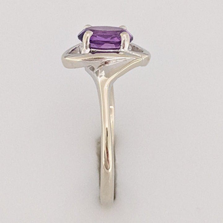 14K WHITE AMETHYST OVAL 5X7 GOLD TRIM ESTATE RING 2.6 GRAMS
