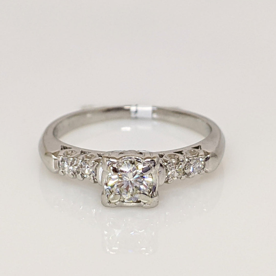 PLATINUM .38 CARAT TOTAL WEIGHT VS2-SI1 J DIAMOND ROUND (5) ESTATE RING 3.9 GRAMS