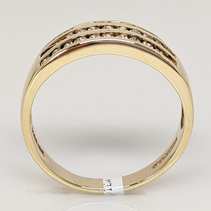 10K .50 CARAT TOTAL WEIGHT I1 CHAMPAGNE (33) THREE- ROW ESTATE CHANNEL SET BAND 3.1 GRAMS