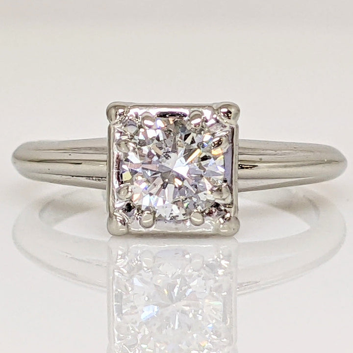 14K WHITE .47 CARAT TOTAL WEIGHT I1 I DIAMOND ROUND ILLUSION HEAD ESTATE RING 2.6 GRAMS