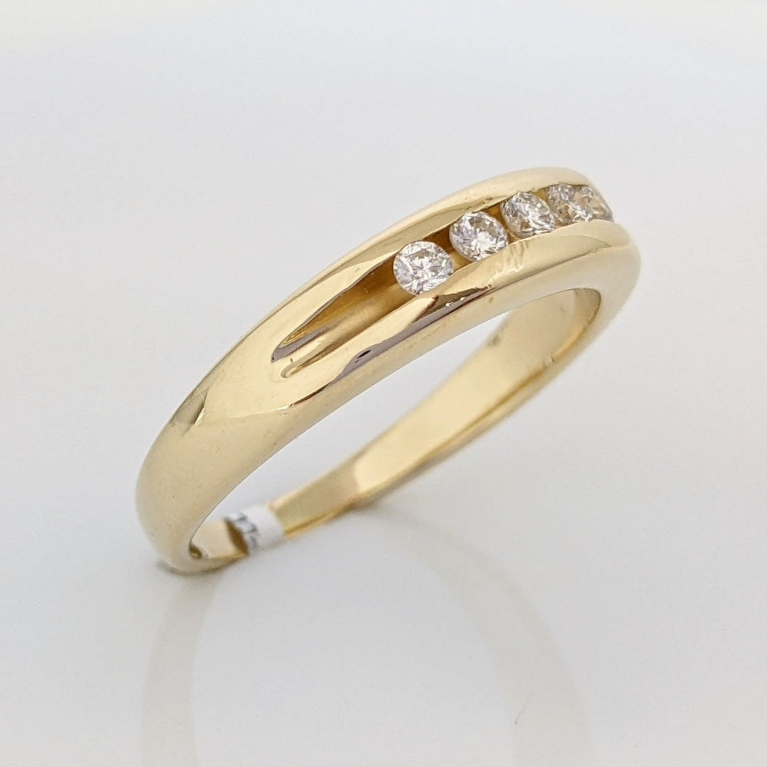 14K .20 CARAT TOTAL WEIGHT SI2 I DIAMOND ROUND (5) ESTATE CHANNEL SET BAND 5.0 GRAMS