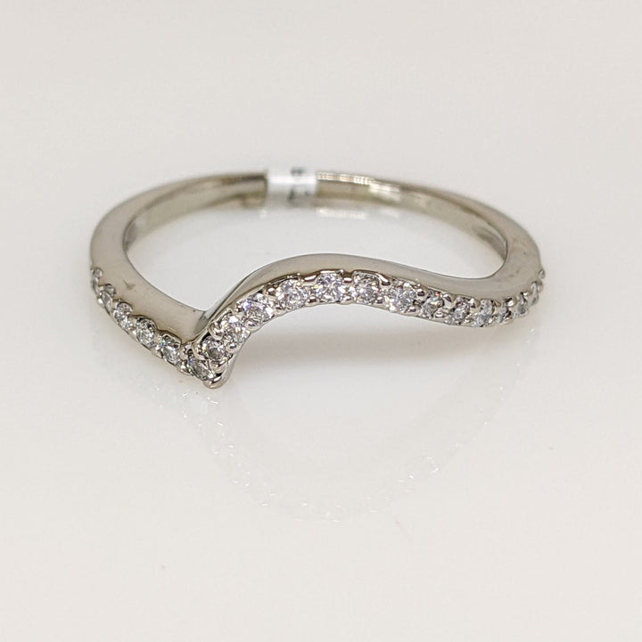 14K WHITE .20 CARAT TOTAL WEIGHT SI1 H DIAMOND ROUND (20) ESTATE CURVED BAND 1.2 GRAMS