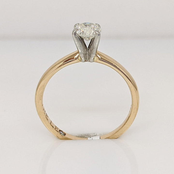 14K .49 CARAT TOTAL SI1 I DIAMOND ROUND WITH MELEE IN SHANK "LEO" ESTATE RING 2.5 GRAMS
