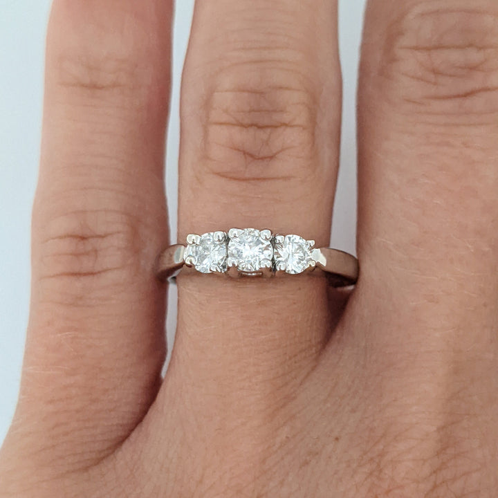 PLATINUM .50 CARAT TOTAL WEIGHT I1 I DIAMOND ROUND (3) ESTATE TRINITY RING 5.8 GRAMS