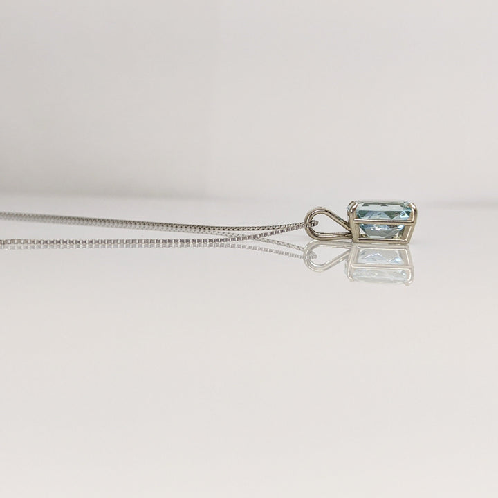 14K WHITE AQUAMARINE CUSHION 7X9 ESTATE PENDANT & CHAIN 2.6 GRAMS