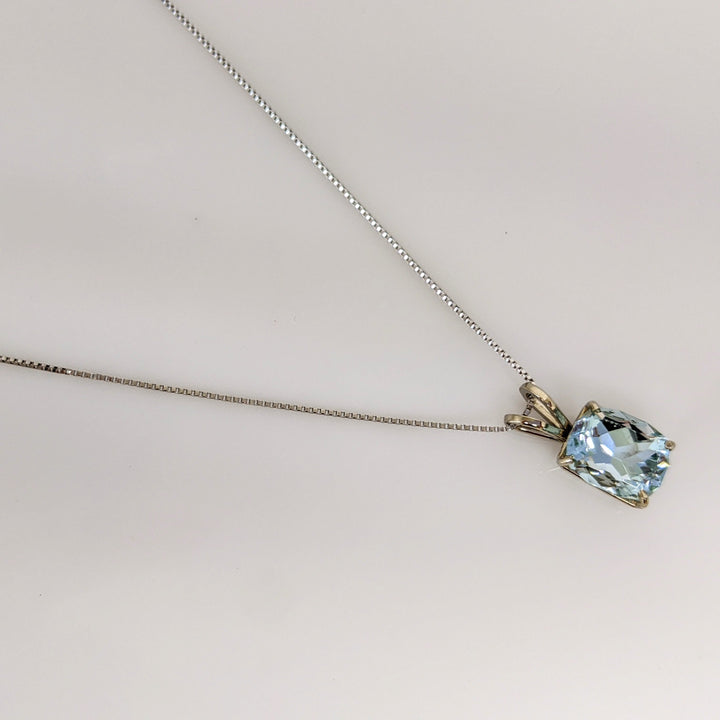 14K WHITE AQUAMARINE CUSHION 7X9 ESTATE PENDANT & CHAIN 2.6 GRAMS