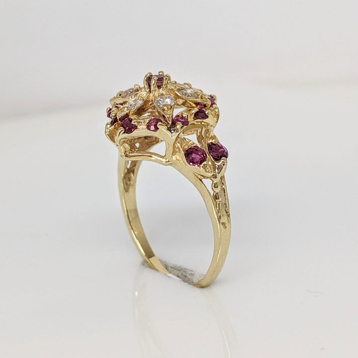 14K RUBY ROUND (17) WITH .18 DIAMOND TOTAL WEIGHT (6) ROUND ESTATE FLORAL CLUSTER RING 3.7 GRAMS