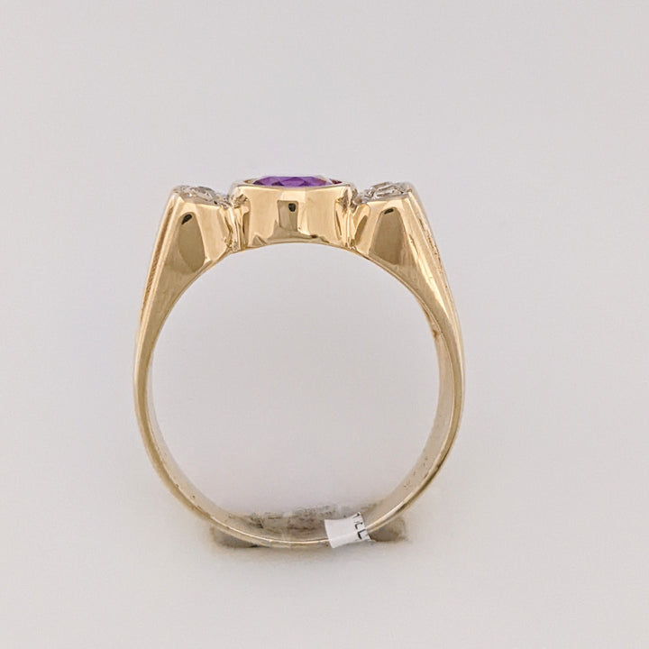 10K PURPLE LAB CREATED SAPPHIRE OVAL 6X8 BEZEL WITH (6) MELEE ESTATE RING 3.9 GRAMS