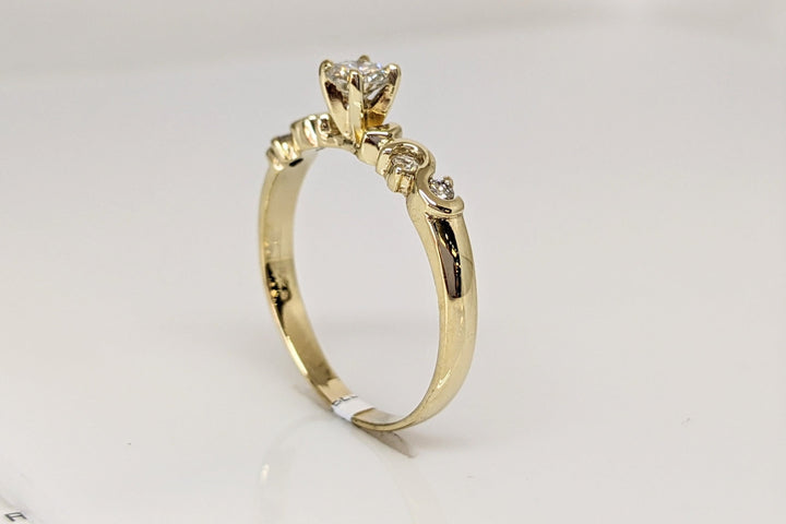 10K .41 CARAT TOTAL WEIGHT I1 H DIAMOND ROUND (5) SWIRL DESIGN ESTATE RING 2.8 GRAMS