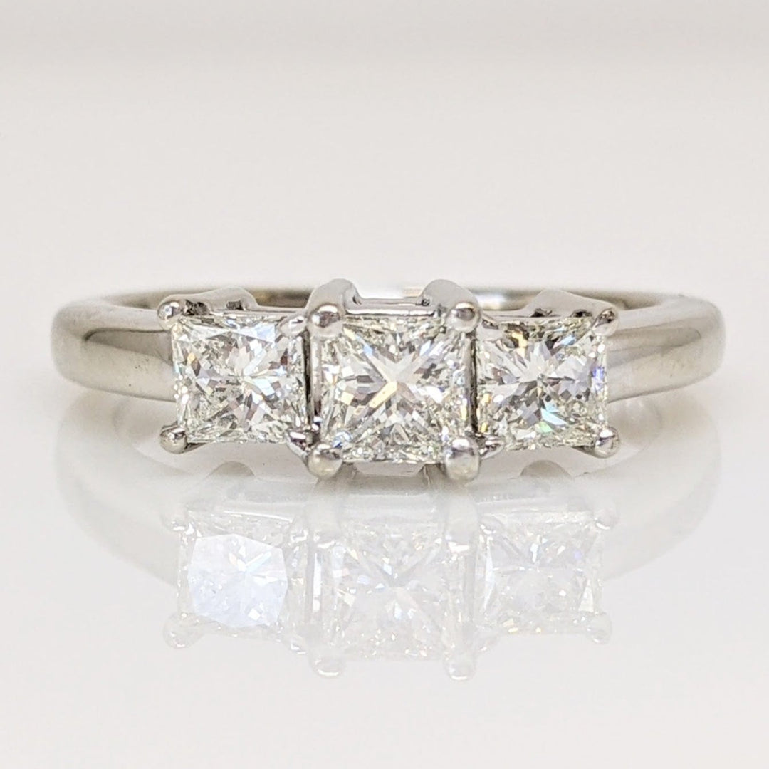 14K WHITE 1.00 CARAT TOTAL WEIGHT VS K-L DIAMOND PRINCESS CUT (3) ESTATE TRINITY RING4.3 GRAMS