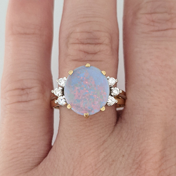 18K OPAL "AA" OVAL 11.5X10 WITH .20 DTW (6) ROUND VS1 G ESTATE RING 5.2 GRAMS