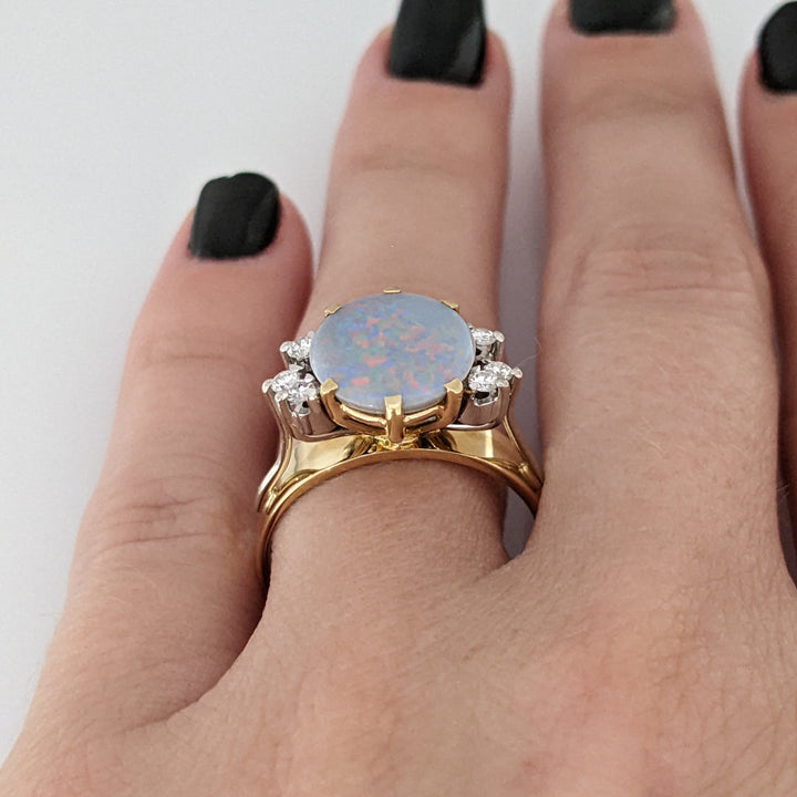 18K OPAL "AA" OVAL 11.5X10 WITH .20 DTW (6) ROUND VS1 G ESTATE RING 5.2 GRAMS