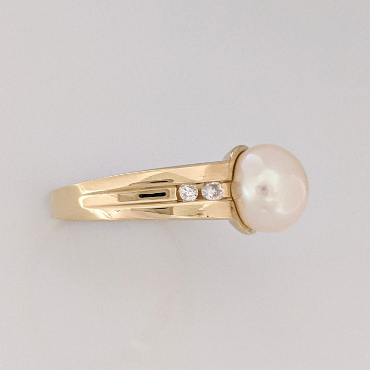 14K PEARL ROUND 8MM WITH (4) MELEE ESTATE RING 4.4 GRAMS