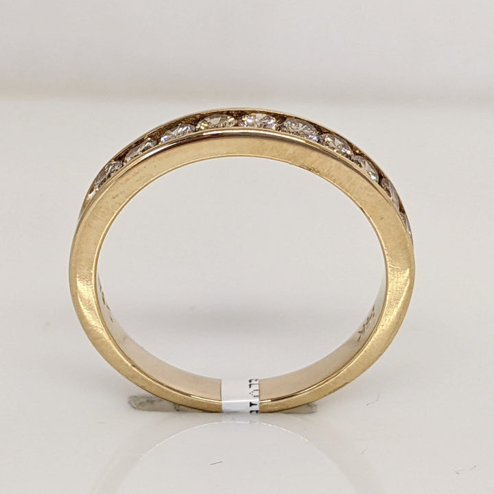 14K .52 CARAT TOTAL WEIGHT I1 O DIAMOND ROUND (10) ESTATE CHANNEL BAND 2.9 GRAMS