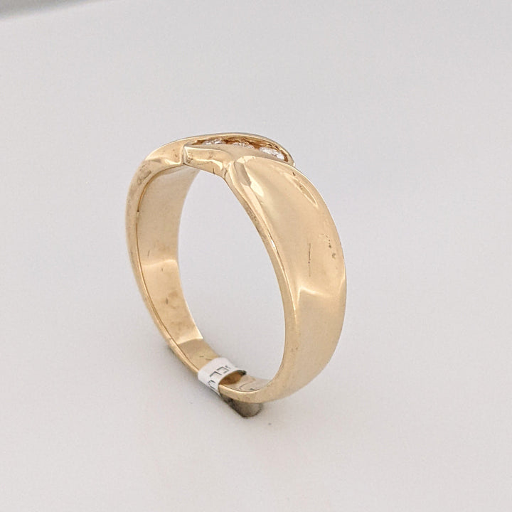 14K .09 CARAT TOTAL SI1 J DIAMOND ROUND (3) ESTATE BAND 4.1 GRAMS