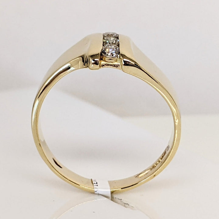 14K .20 CARAT TOTAL WEIGHT I1 I DIAMOND ROUND (3) ESTATE RING 5.6 GRAMS