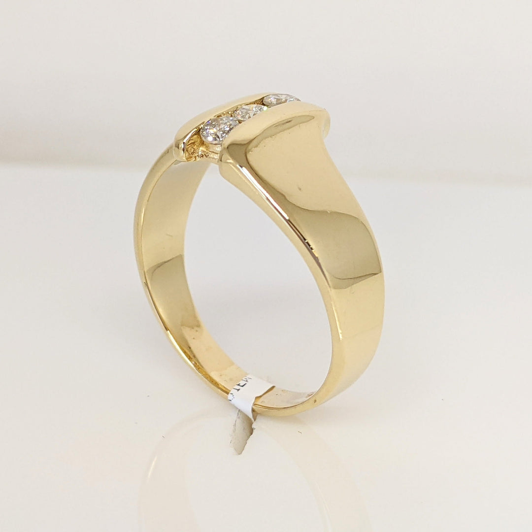 14K .20 CARAT TOTAL WEIGHT I1 I DIAMOND ROUND (3) ESTATE RING 5.6 GRAMS