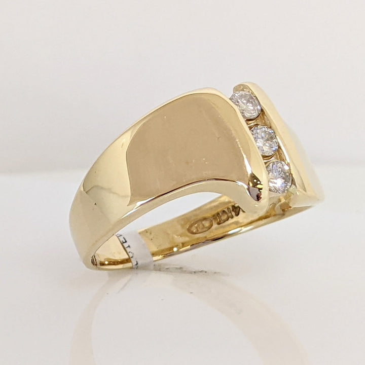 14K .20 CARAT TOTAL WEIGHT I1 I DIAMOND ROUND (3) ESTATE RING 5.6 GRAMS