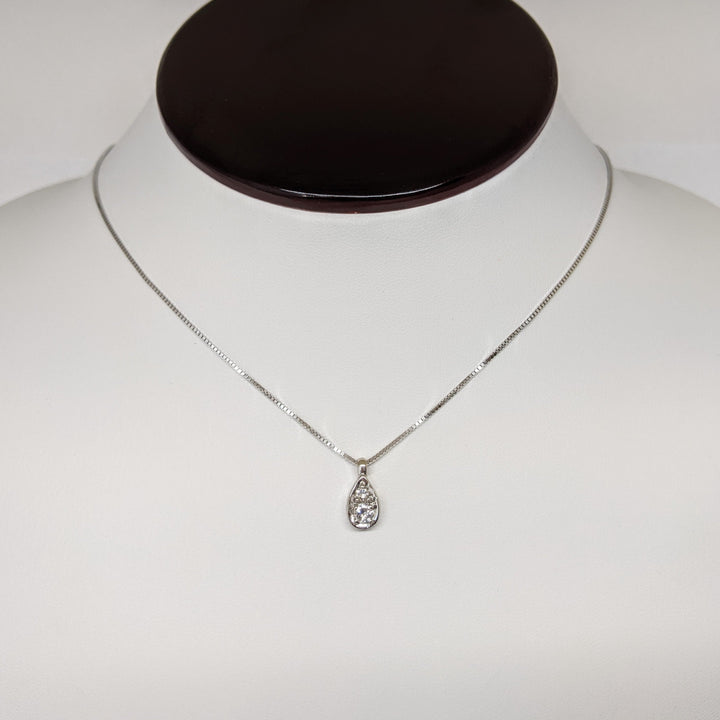 14K WHITE .26 CARAT TOTAL WEIGHT SI2 H DIAMOND ROUND (2) PEAR SHAPED ESTATE PENDANT & CHAIN 3.4 GRAMS