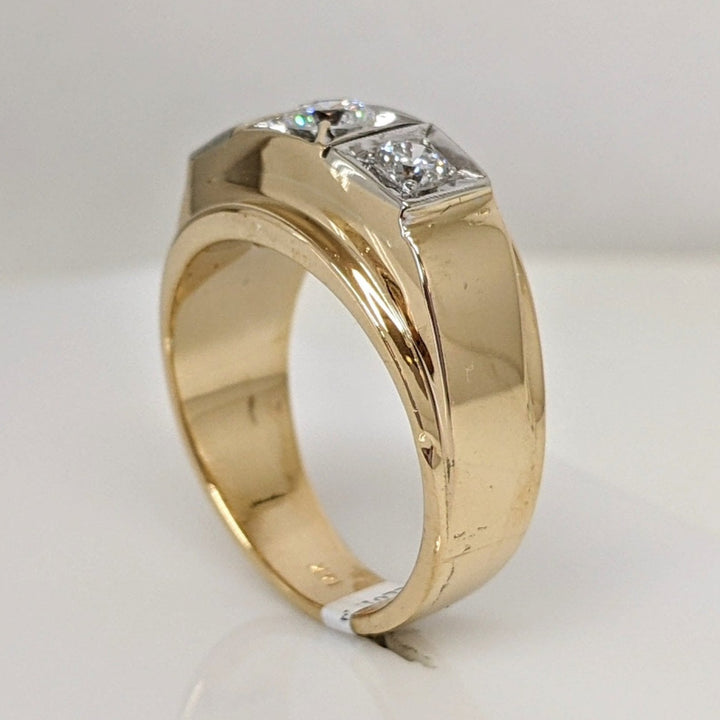 14K .65 CARAT TOTAL WEIGHT VS-I1 H DIAMOND ROUND (3) SQUARE TOP ESTATE RING 9.4 GRAMS