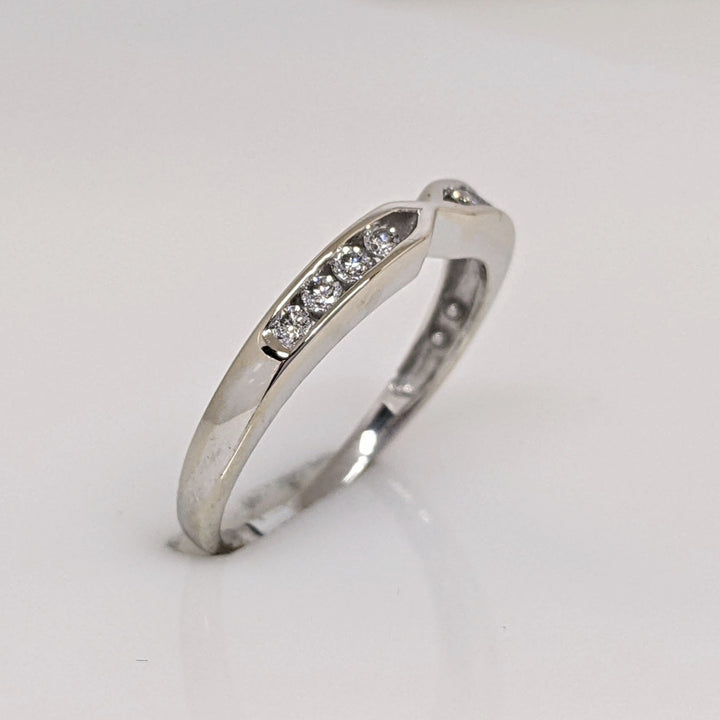 14K WHITE .12 CARAT TOTAL WEIGHT I1 I DIAMOND ROUND (8) CHANNEL SET ESTATE BAND 1.2 GRAMS