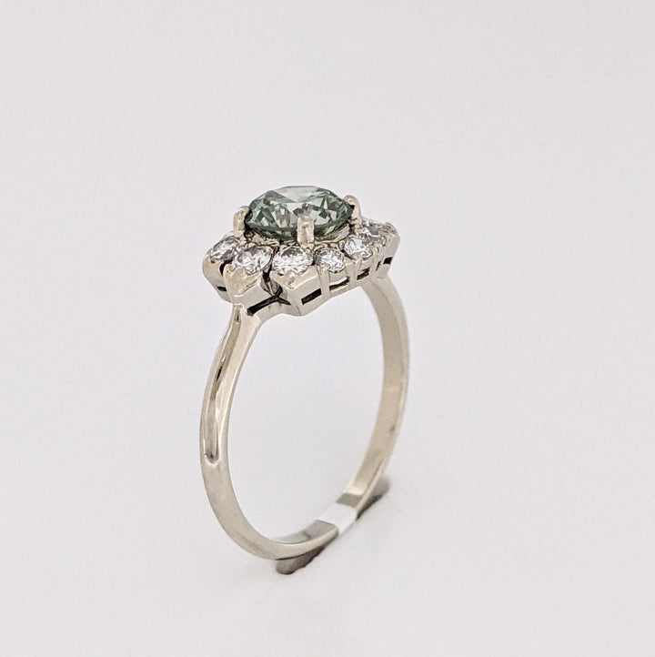 14K WHITE 1.64 CARAT TOTAL WEIGHT VS1 GREEN DIAMOND (1) WHITE (12) ESTATE RING 2.9 GRAMS