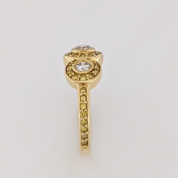 18K .96 CARAT TOTAL WEIGHT SI2 I DIAMOND ROUND (3) YELLOW (42) BEZEL ESTATE RING 5.0 GRAMS