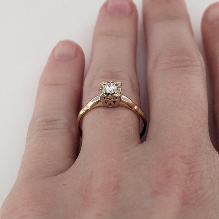 14K .16 CARAT TOTAL VS1 I DIAMOND ROUND ILLUSION HEAD ESTATE RING 1.9 GRAMS