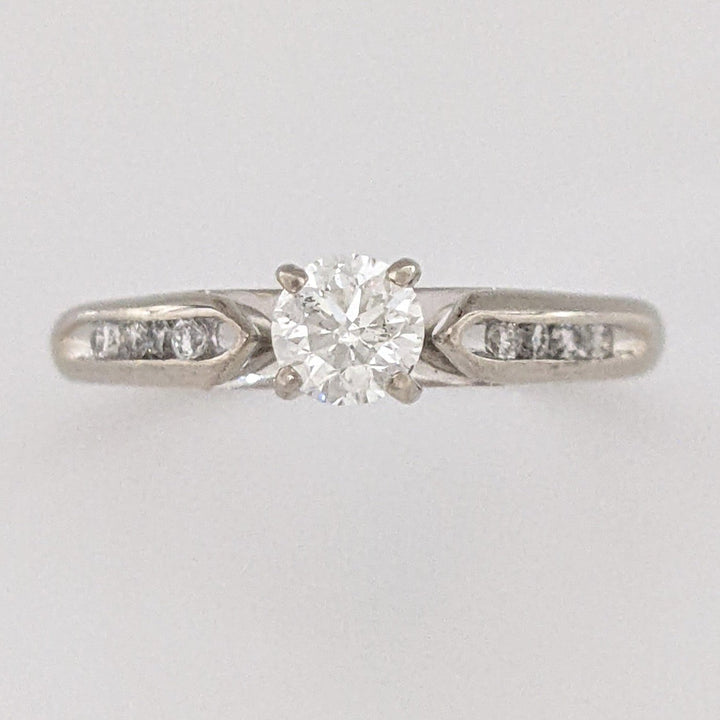 14K WHITE .26 CARAT TOTAL WEIGHT SI2 H DIAMOND ROUND (9) ESTATE RING 1.9 GRAMS