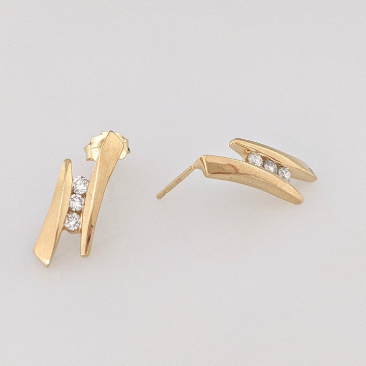 14K .18 CARAT TOTAL WEIGHT I1 I DIAMOND ROUND (6) ESTATE EARRINGS 3.0 GRAMS