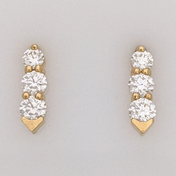 18K .64 CARAT TOTAL WEIGHT SI1 K DIAMOND ROUND (6) DROP ESTATE EARRINGS 1.5 GRAMS