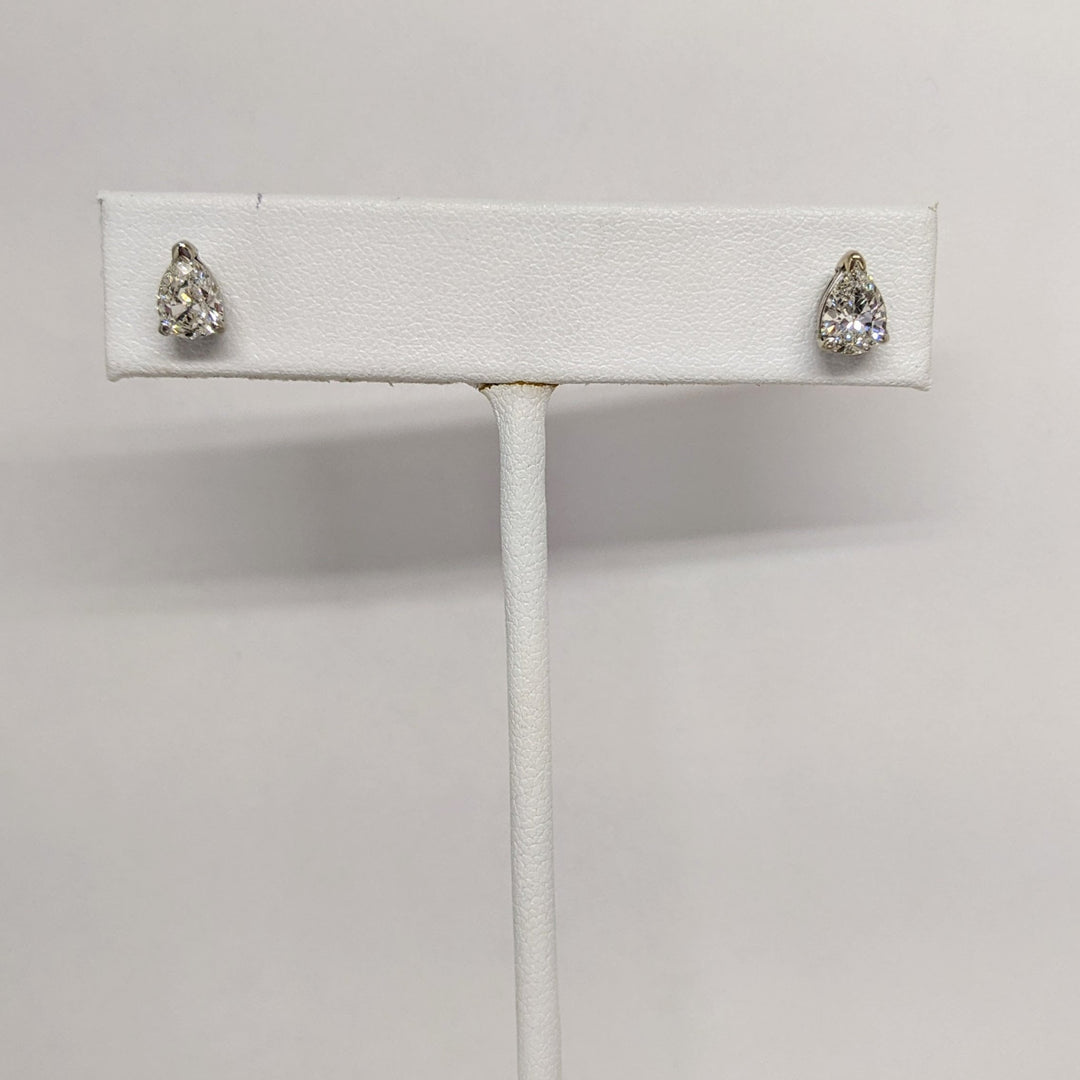 14K WHITE 1.44 CARAT TOTAL WEIGHT VS1 H DIAMOND PEAR SHAPE (2) ESTATE STUD EARRINGS 1.7 GRAMS