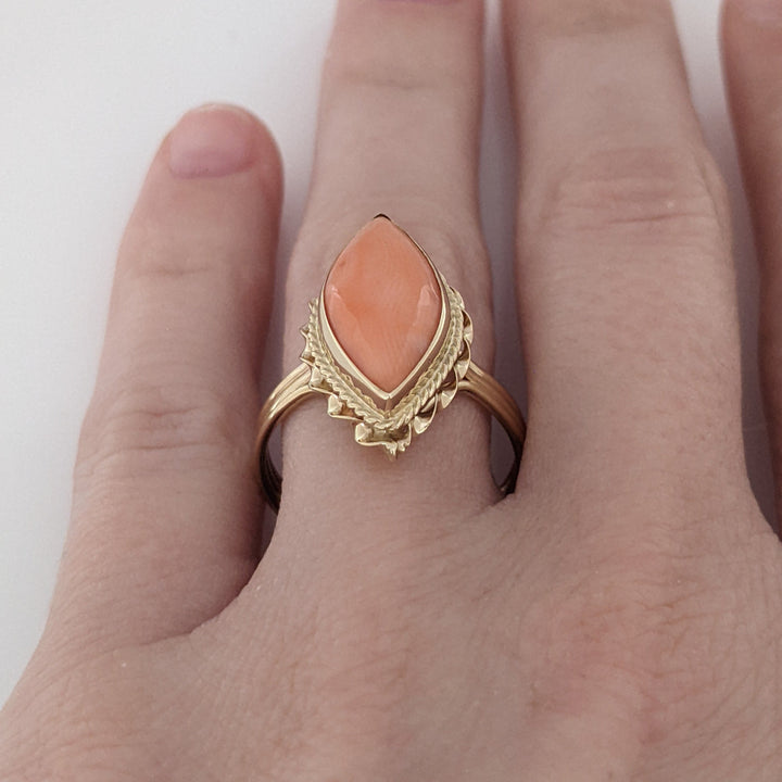 14K CORAL MARQUISE 7.5X18 WITH GOLD TRIM ESTATE RING 3.5 GRAMS