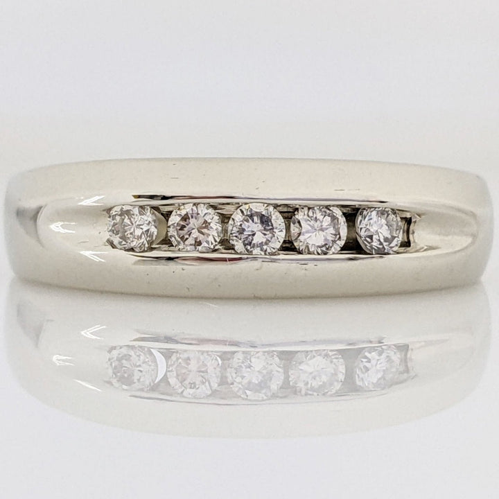 14K WHITE .25 CARAT TOTAL WEIGHT I1 K DIAMOND ROUND (5) ESTATE CHANNEL SET BAND 5.5 GRAMS