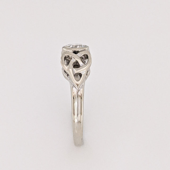 14K WHITE .60 CARAT TOTAL VS2 H DIAMOND ROUND BEZEL CELTIC STYLE ESTATE RING 4.2 GRAMS