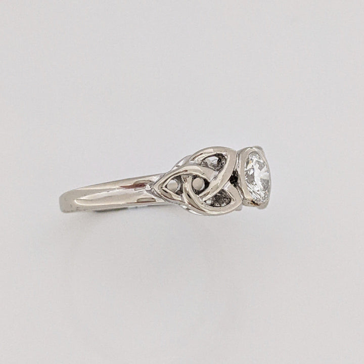 14K WHITE .60 CARAT TOTAL VS2 H DIAMOND ROUND BEZEL CELTIC STYLE ESTATE RING 4.2 GRAMS