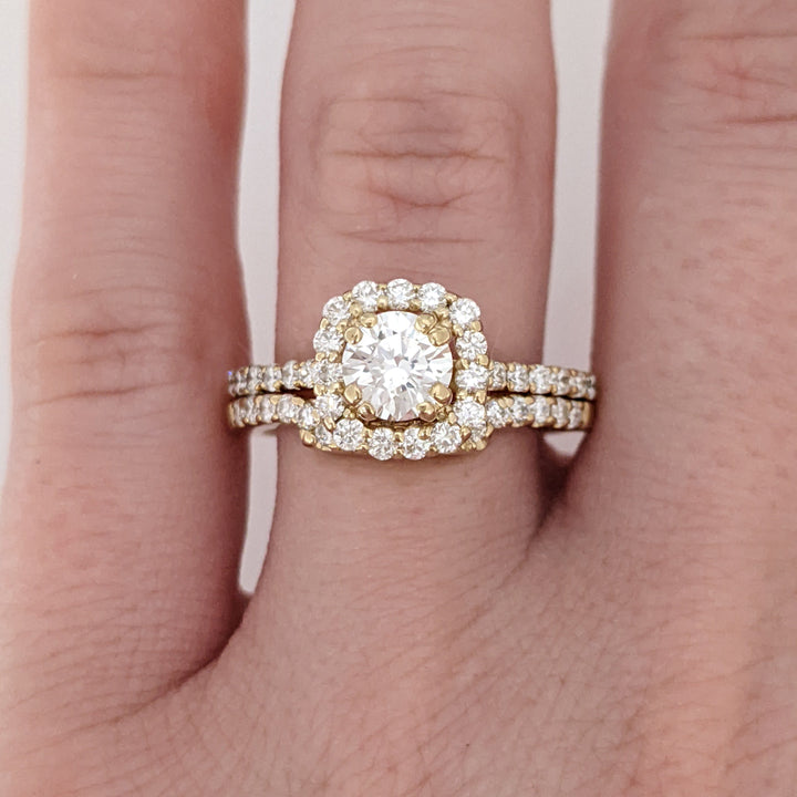 14K .60 CARAT TOTAL SI1 F DIAMOND ROUND WITH .47 DIAMOND TOTAL WEIGHT MOUNTING AND .23 DIAMOND TOTAL WEIGHT BAND ESTATE SET 4.5 GRAMS