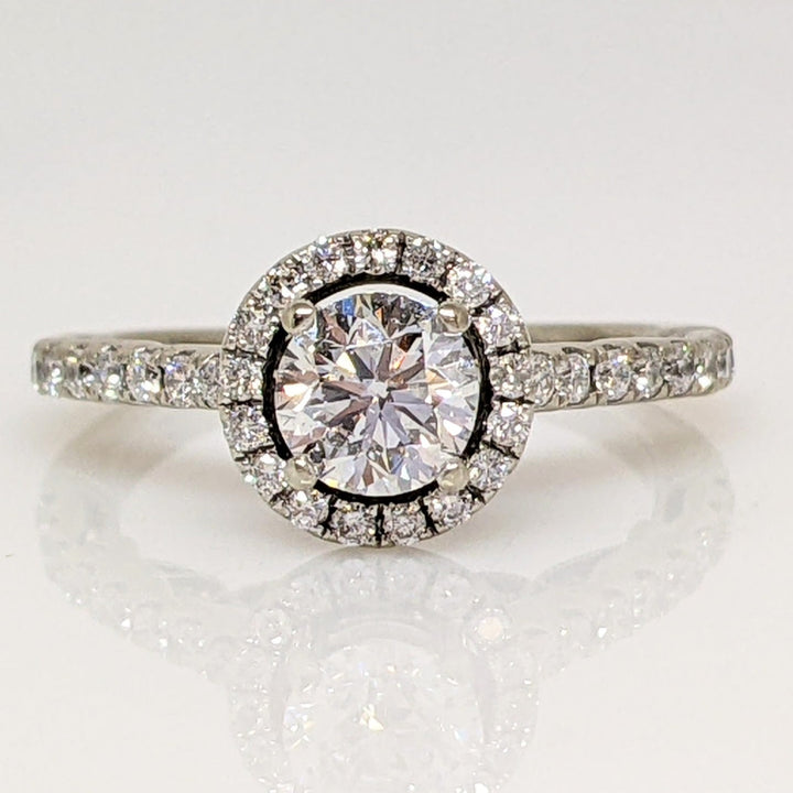 14K 1.11 CARAT TOTAL WEIGHT SI2 F DIAMOND ROUND (36) ESTATE HALO RING 3.0 GRAMS