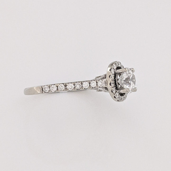 14K 1.11 CARAT TOTAL WEIGHT SI2 F DIAMOND ROUND (36) ESTATE HALO RING 3.0 GRAMS