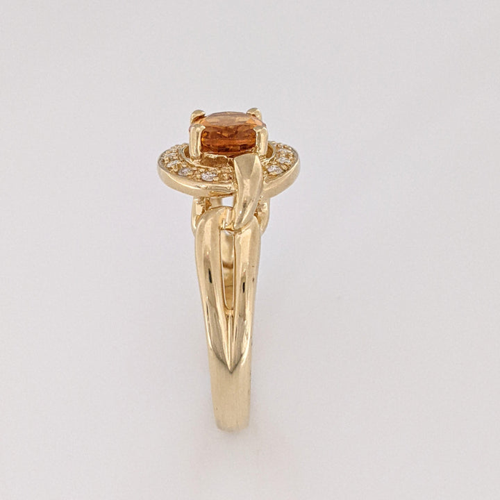 14K CITRINE OVAL 6X8 WITH (12) MELEE ESTATE RING 5.0 GRAMS