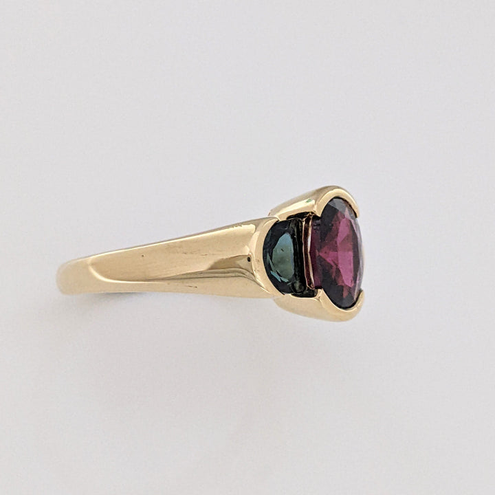 14K PINK TOURMALINE OVAL 6X8 WITH (2) HALF MOON BLUE TOURMALINE ESTATE RING 4.4 GRAMS