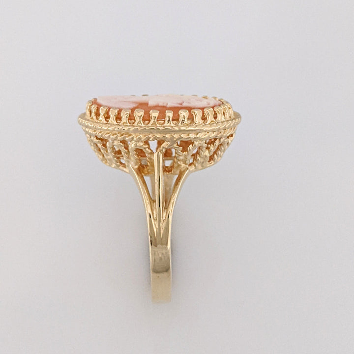 10K CAMEO OVAL 13X18 ESTATE RING 4.6 GRAMS
