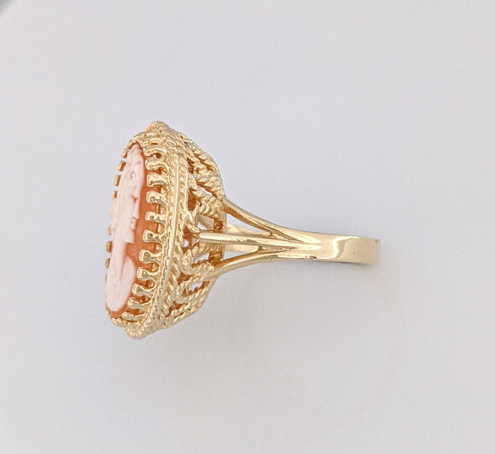 10K CAMEO OVAL 13X18 ESTATE RING 4.6 GRAMS